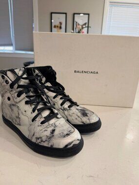 Size 7.5 - Balenciaga Marble Top High Gray